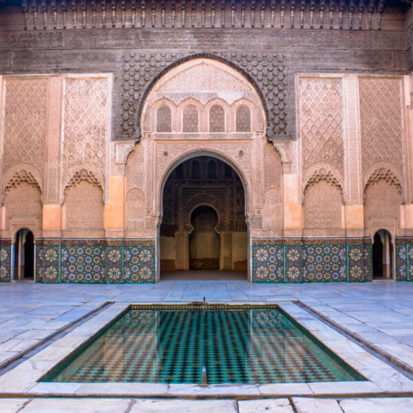 Madraza Benyoussef en Marrakech durante nuestra excursión de un día desde Casablanca.