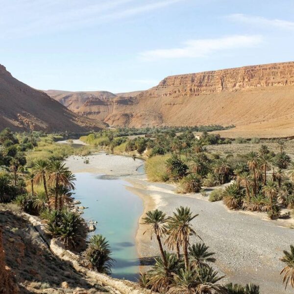 Valle del Ziz durante el viaje de 3 días de Fez a Merzouga por el desierto.