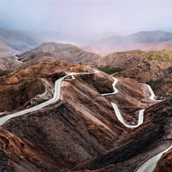 Tichka Pass in the Atlas mountains: an attraction of the 4-day Marrakech to Tangier desert tour.