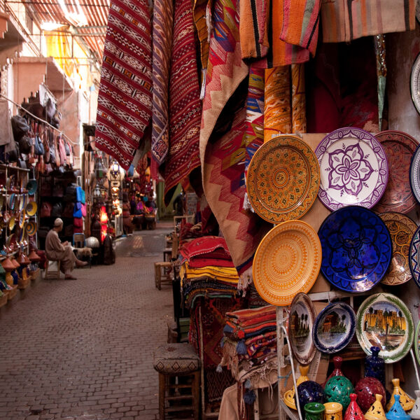 The markets in Marrakech: an attraction of the 8-day tour from Fes.