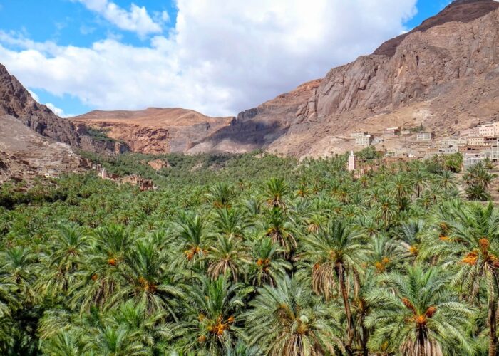 Valle marroquí durante el viaje de 3 días por el desierto de Errachidia a Marrakech.