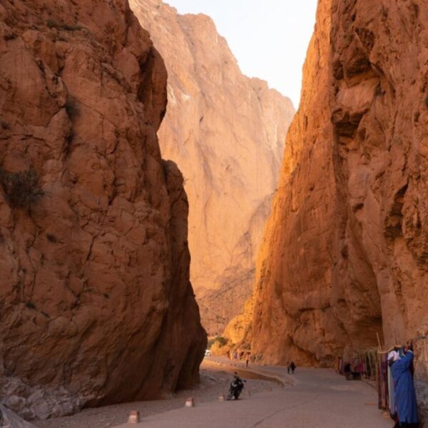 Gargantas del Todra: una atracción del viaje de 5 días por Marruecos de Fez a Marrakech.