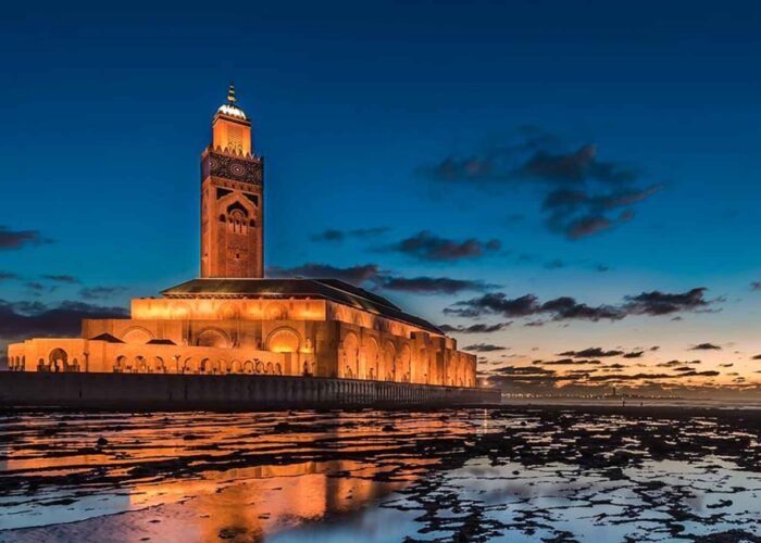 Hassan 2 mosque in Casablanca: an attraction of the 12-day Morocco tour from Marrakech.