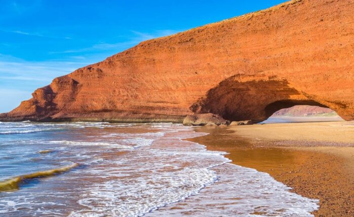 La spiaggia di Lgzira durante il nostro tour di 17 Giorni in Marocco da Tangeri.